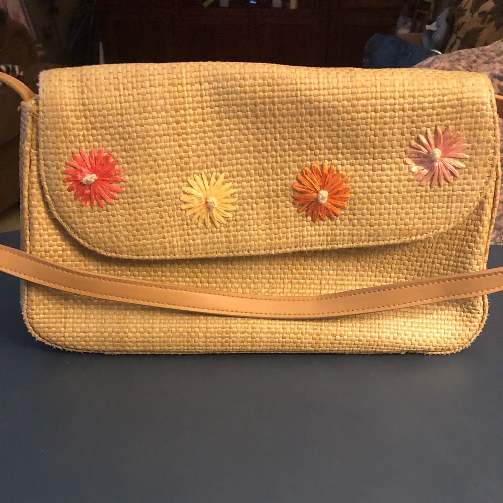 Straw purse with flowers.  Very pretty!